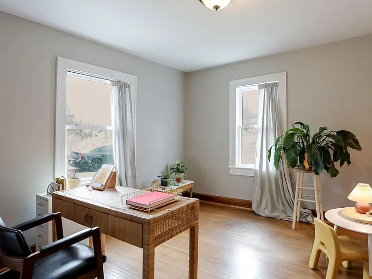 626 S Mitchell St — Photo 11