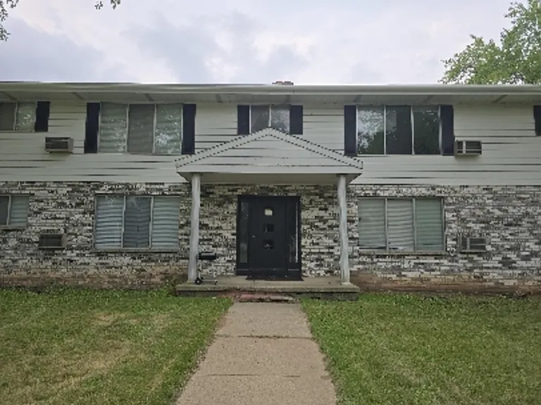 348 E Marquette St #5 — Photo 2