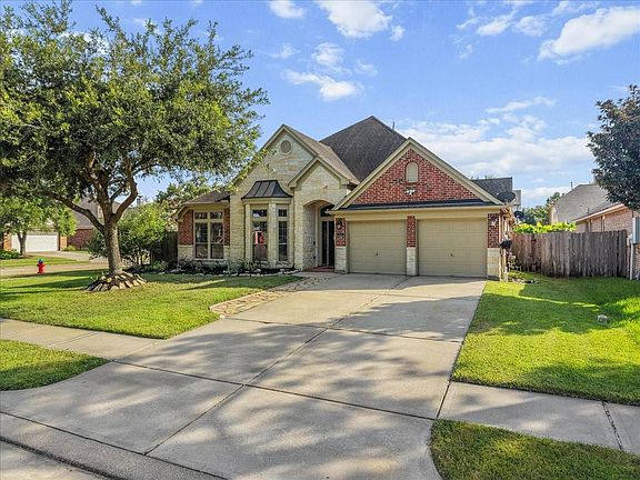 5th image of 6103 Castle Peak Ln
