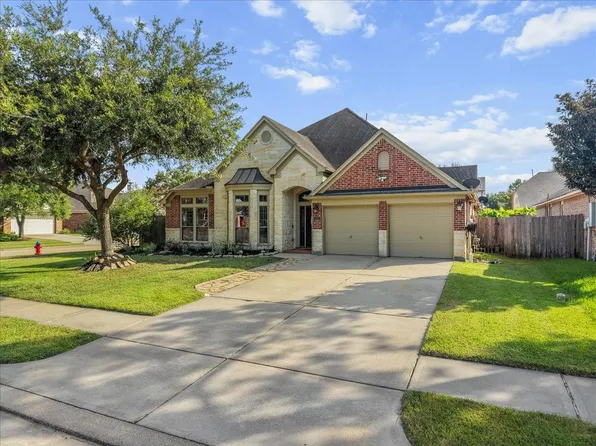 6103 Castle Peak Ln, League City, TX 77573