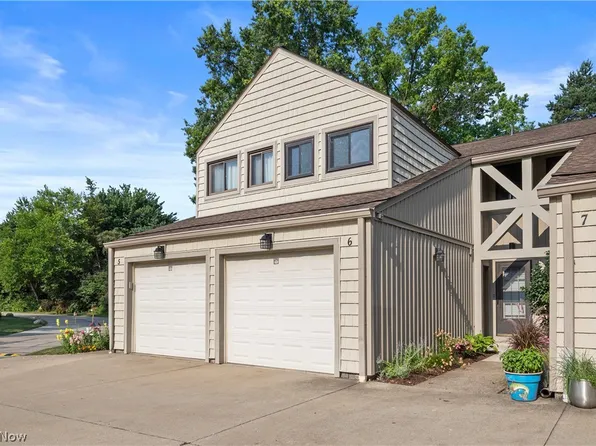 6 Landings Way, Avon Lake, OH 44012