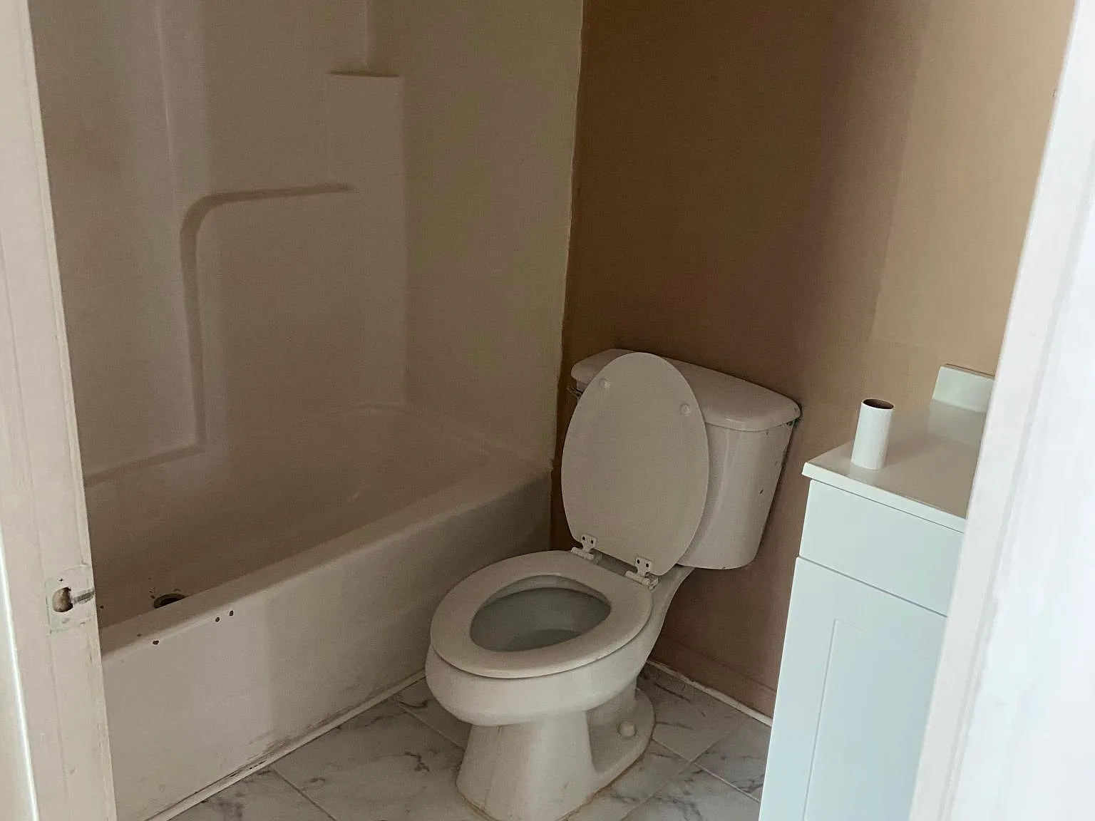 2905 SW Archer Rd — Photo 4