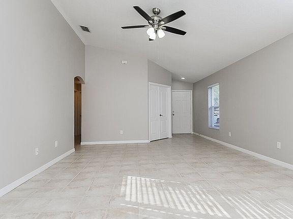 4th image of 8511 Quarter Horse Dr