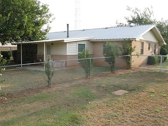 3rd image of 73 Vick Dr
