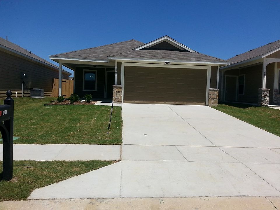1st image of 1801 Wickham Dr