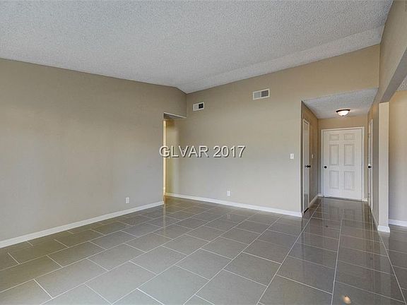 2nd image of 3904 Manford Cir