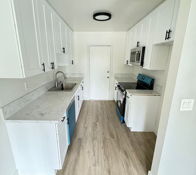 1st image of 4949 Tyrone Ave #3B
