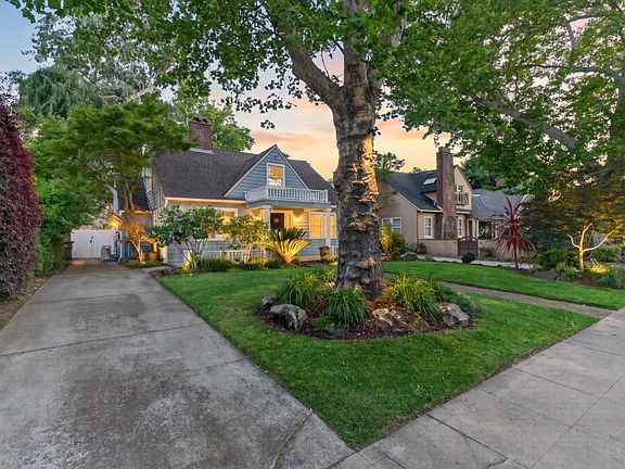 3rd image of 2702 Donner Way