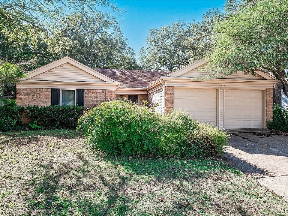 1st image of 410 Thorn Wood Dr