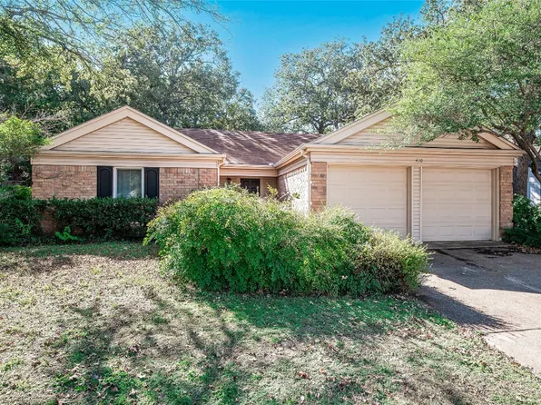 410 Thorn Wood Dr, Euless, TX 76039