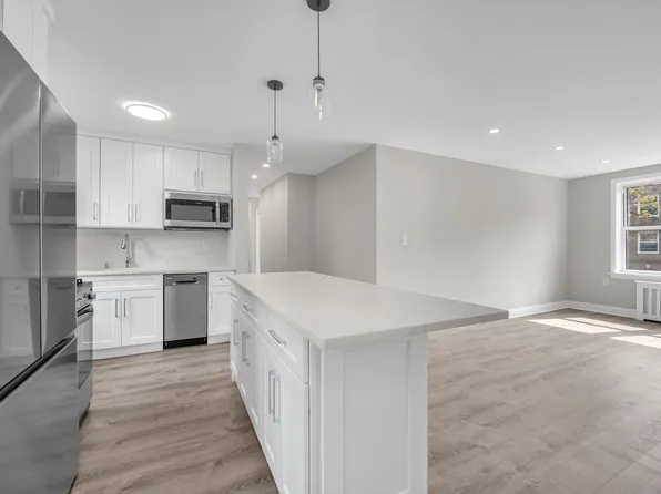 141-11 78th Road image 5 of 18