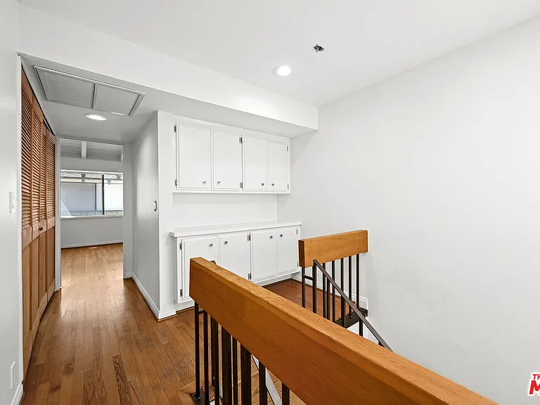 357 S El Camino Dr — Photo 16