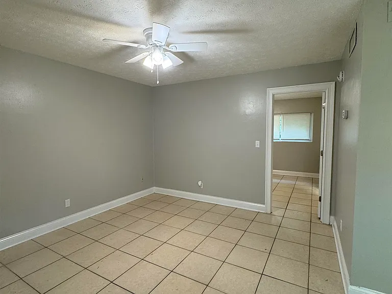 820-3 California St #3 — Photo 5