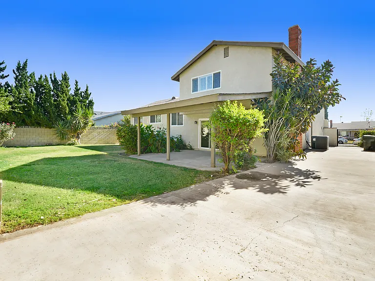 10344 Mignonette St — Photo 30