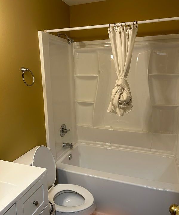 1st image of 5211 Birch Cir