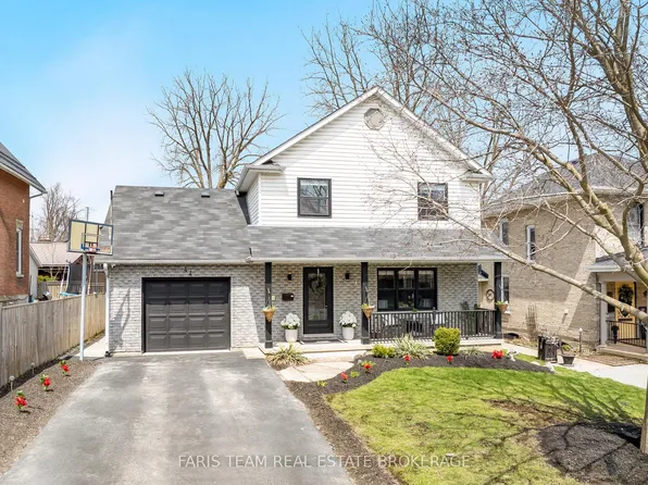 44 Regent St, Kawartha Lakes, ON K9V 3V2