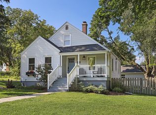 70 Olive St, Williams Bay, WI 53191