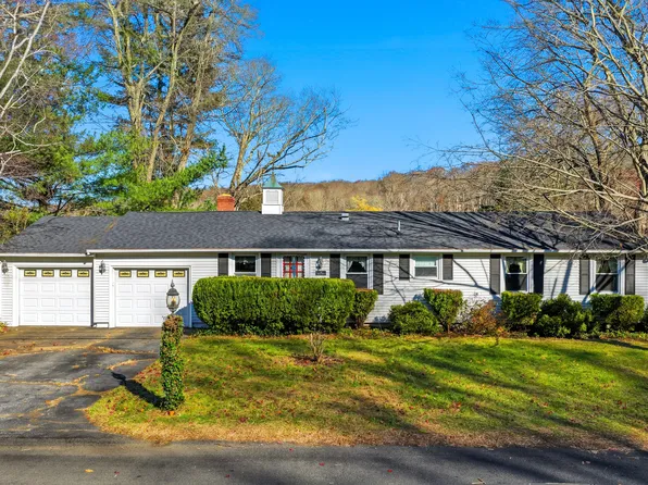 16 Cubles Drive, East Lyme, CT 06357