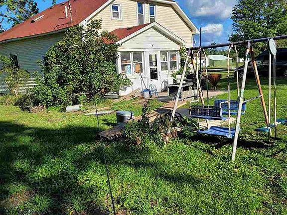 5th image of 2539 Railroad St