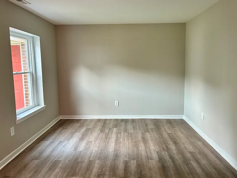 3530 E Richmond Rd #15 — Photo 2