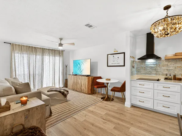 17614 Front Beach Rd, Panama City Beach, FL