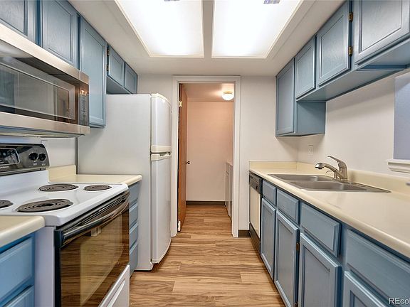 4th image of 481 S Kalispell Way #103