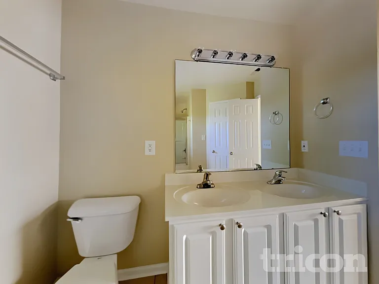 7431 Fowler Springs Ln — Photo 15