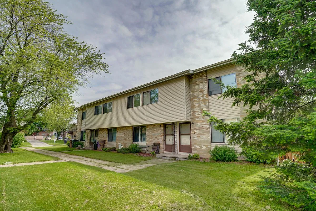 5809 Balsam Rd — Photo 1