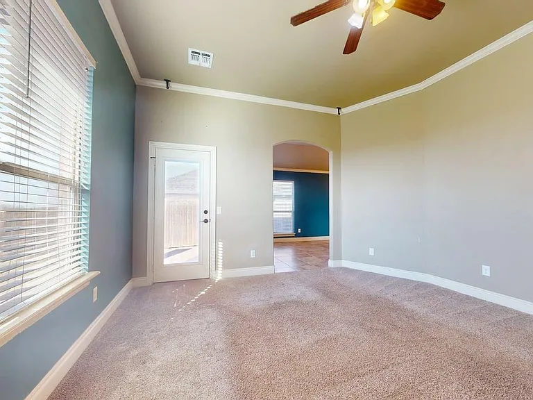 313 Marilyn Glover Dr — Photo 20