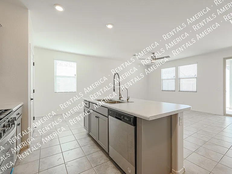 36506 W San Sisto Ave — Photo 11