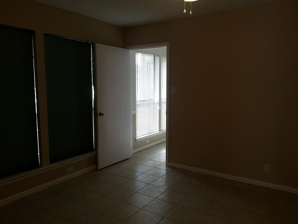 Master Bedroom to Dining