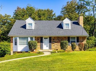 5642 Alomar Dr, Cincinnati, OH 45238