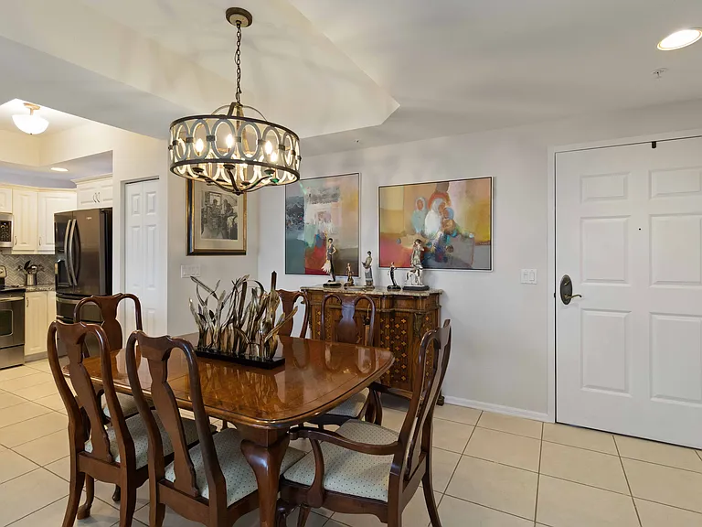 1001 Arbor Lake Dr #606 — Photo 4