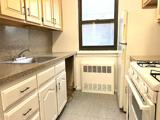 Rented by Living New York | media 10