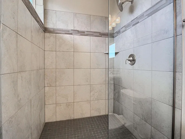 1641 King St — Photo 21