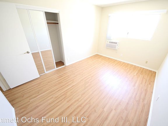 4th image of 1721 Purdue Ave APT 208