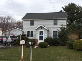 903 E Maple St, Ludington, MI 49431