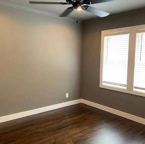 1235 S Florence Ave — Photo 17