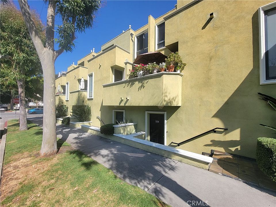 1st image of 4134 Tujunga Ave APT 104