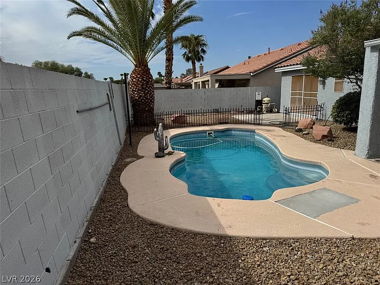 7724 Rye Canyon Dr — Photo 43