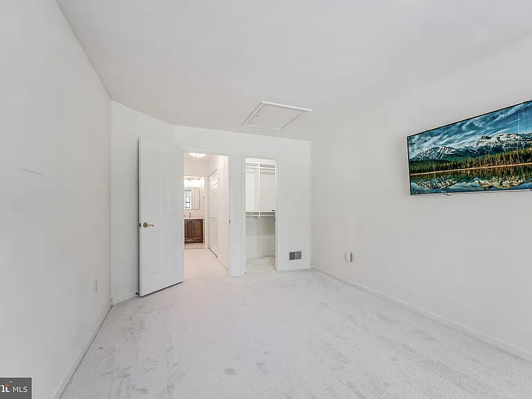 2029 Magarity Ct — Photo 34