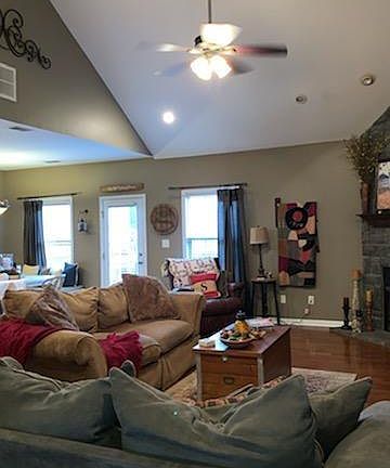 3rd image of 105 Jonabell Ct