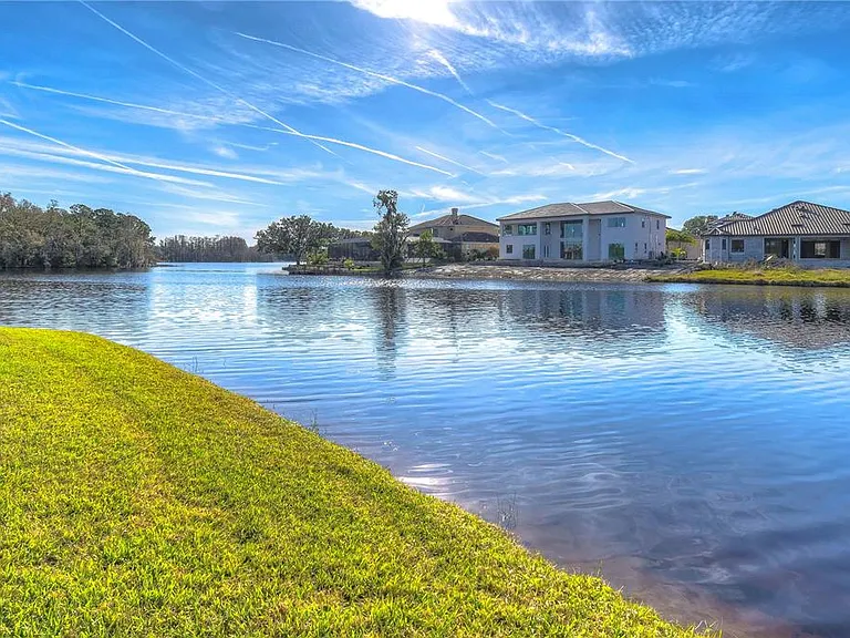 10602 Cayman Isle Ct — Photo 49