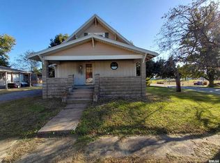102 E High St, London Mills, IL 61544