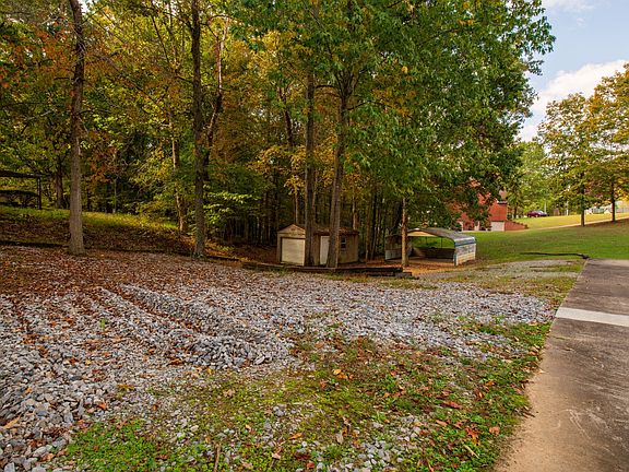 4th image of 1818 Whispering Hills Trl