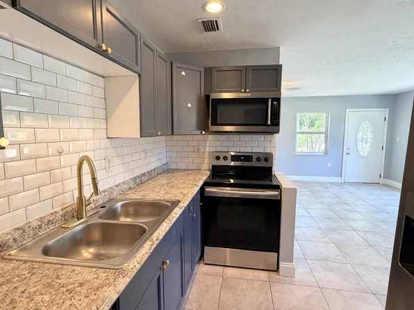 607 N 19th Street, Fort Pierce, FL 34950