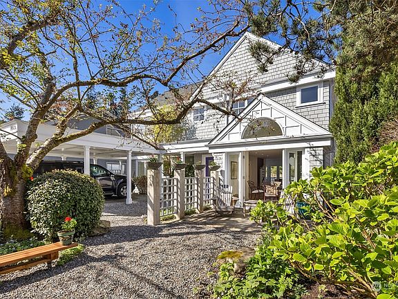 3rd image of 15633 Point Monroe Drive NE