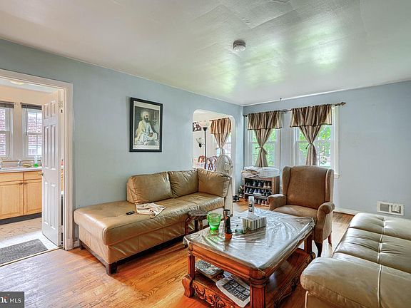 5th image of 1806 Deveron Rd