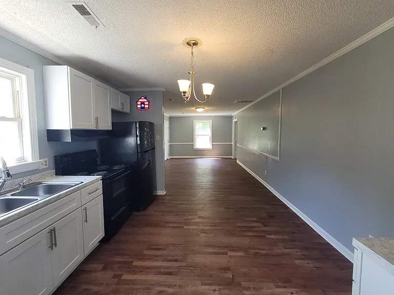 1317 Florida St — Photo 9