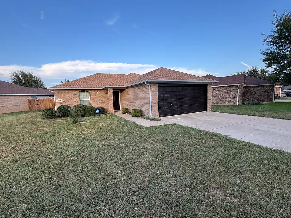 9121 Christopher Cir
